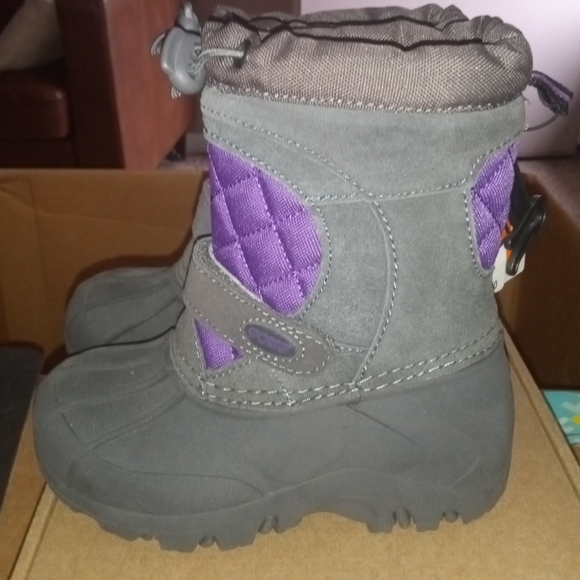 Boots - Picture 2 of 3